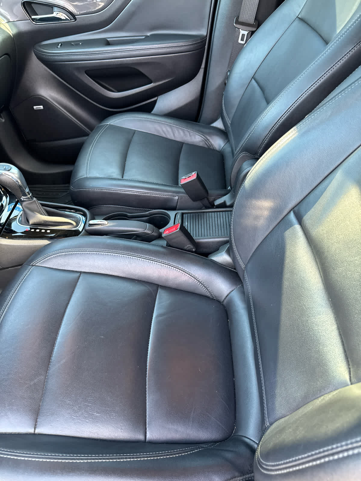 Used 2019 Buick Encore Essence w/ Experience Buick Package AWD/4WD image 13