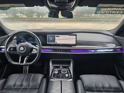 Used 2024 BMW 740i RWD image 19