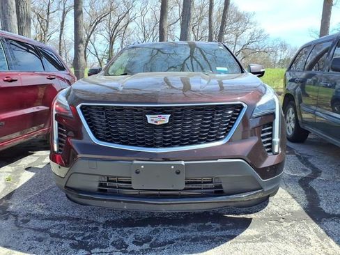 Used 2021 Cadillac XT4 Sport w/ Sun And Sound Package AWD/4WD image 2