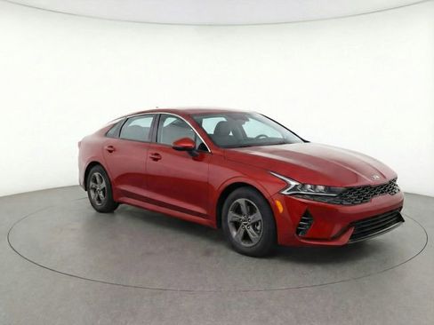Used 2021 Kia K5 LXS image 18