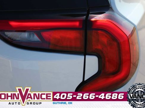 Used 2020 GMC Terrain SLT w/ Preferred Package image 11