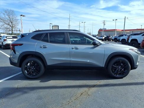 New 2026 Chevrolet Trax ACTIV w/ Driver Confidence Package image 2