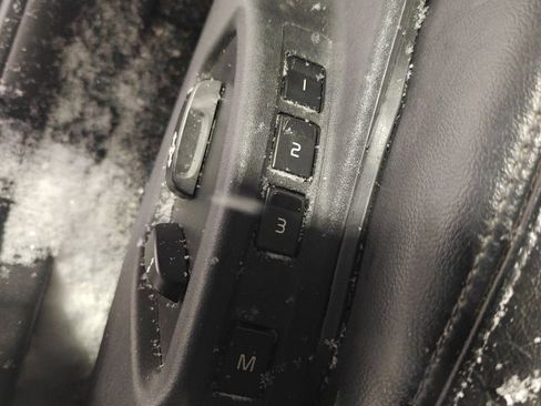 Used 2016 Volvo XC60 T5 Premier image 8