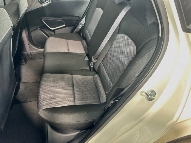 Used 2023 Kia Soul S FWD image 14