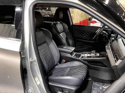 Used 2022 Mitsubishi Outlander SEL image 8