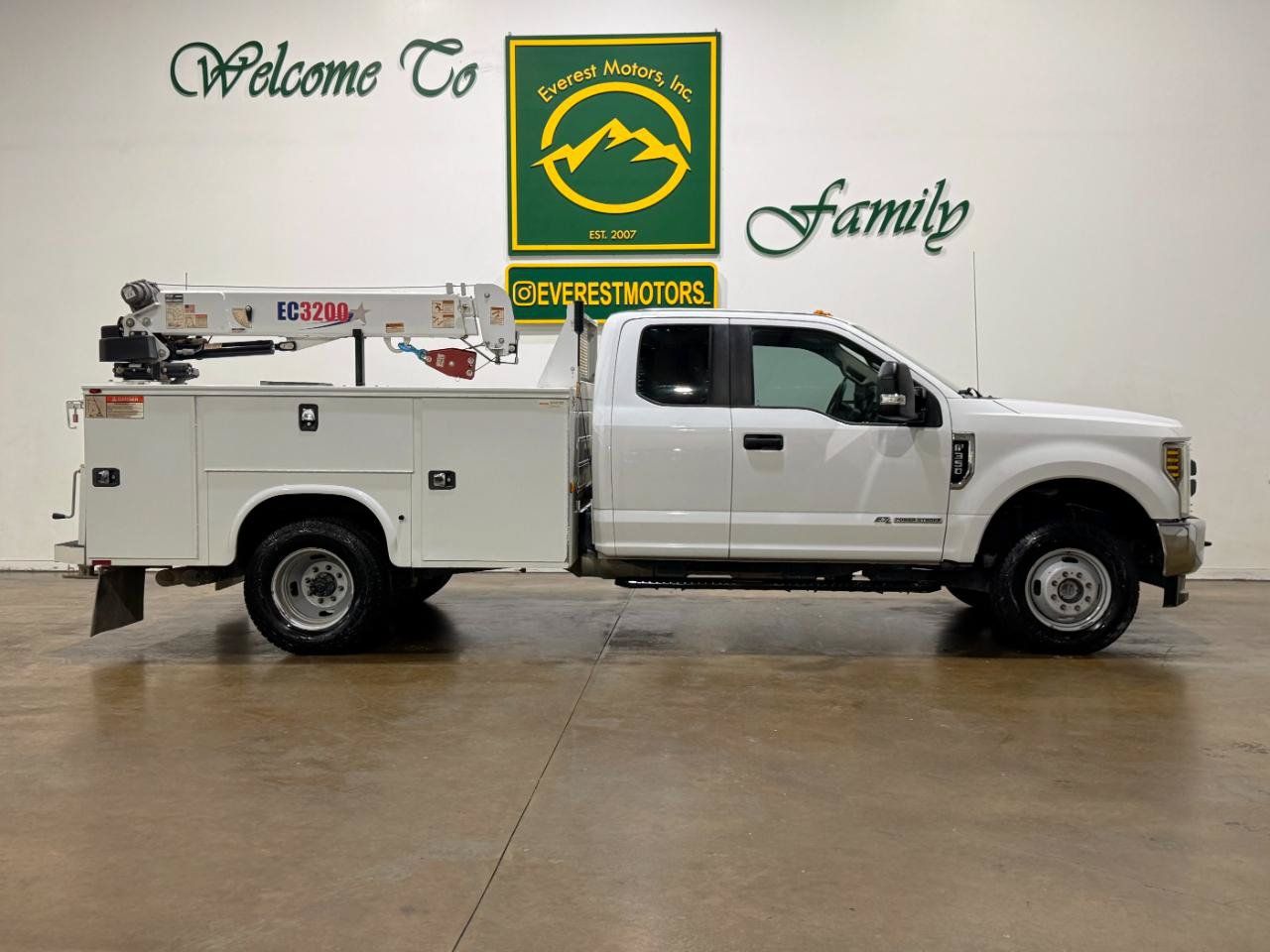 Used 2019 Ford F350 XL w/ XL Value Package AWD/4WD image 2