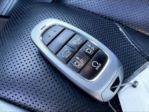 Used 2023 Hyundai Palisade Calligraphy image 10