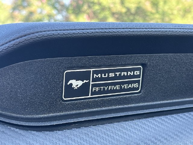 Used 2020 Ford Mustang Coupe w/ Black Accent Package RWD image 28