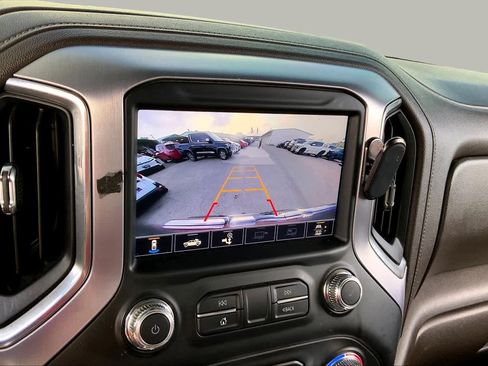 Used 2020 GMC Sierra 1500 SLT RWD image 26