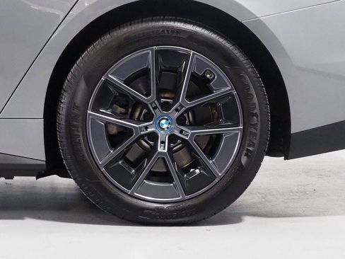 Used 2023 BMW i4 eDrive35 RWD image 57