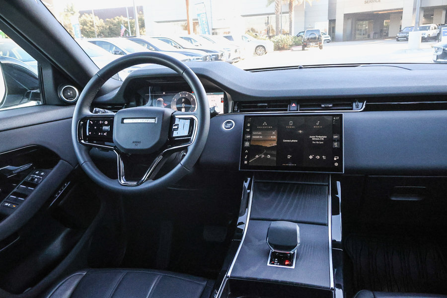 Certified 2026 Land Rover Range Rover Evoque S AWD/4WD image 18