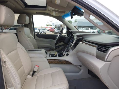 Used 2015 GMC Yukon Denali w/ Premium Package AWD/4WD image 41