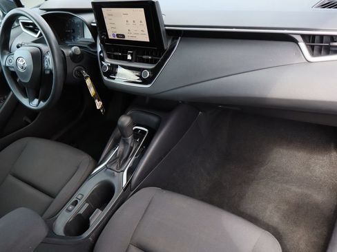 Used 2024 Toyota Corolla LE FWD image 27