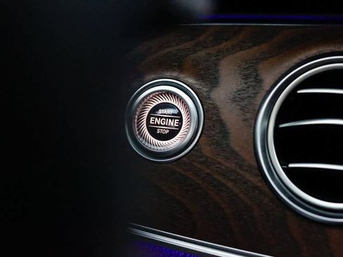 Certified 2022 Mercedes-Benz E 350 4MATIC Sedan image 21