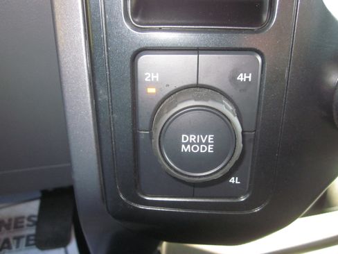 Used 2025 Ford F150 XLT w/ Equipment Group 301A Standard image 17