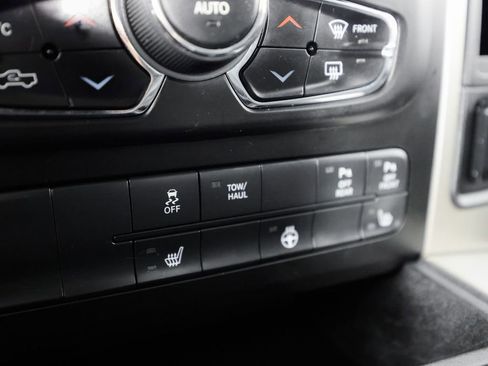 Used 2019 RAM 1500 Big Horn image 26