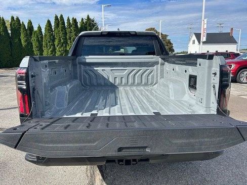 New 2026 GMC Sierra EV Elevation image 6