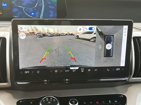 Certified 2025 Ford Expedition Max Active image 32