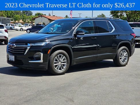 Used 2023 Chevrolet Traverse LT FWD image 4