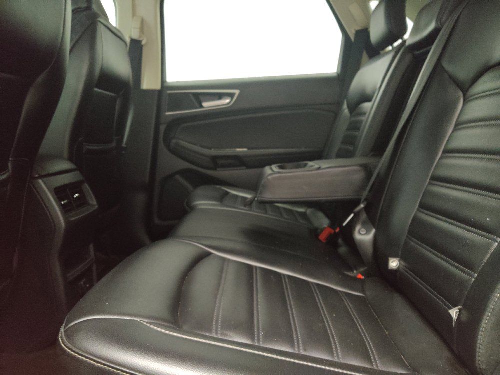 Used 2020 Ford Edge SEL FWD image 18
