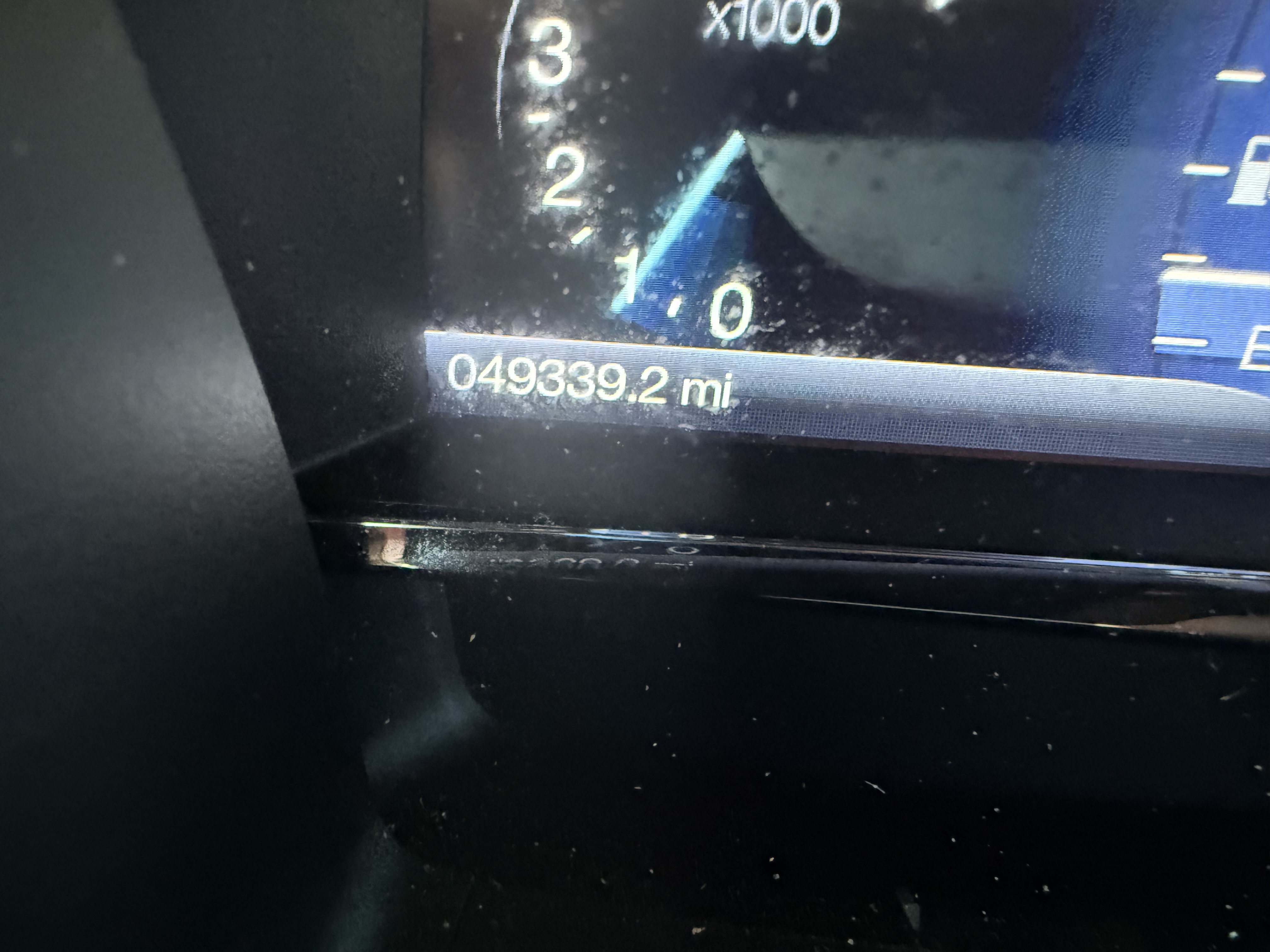 Used 2016 Lincoln MKS w/ Equipment Group 101A FWD image 9
