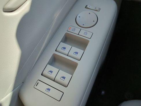 Certified 2024 Hyundai Kona SEL w/ Convenience Package image 24