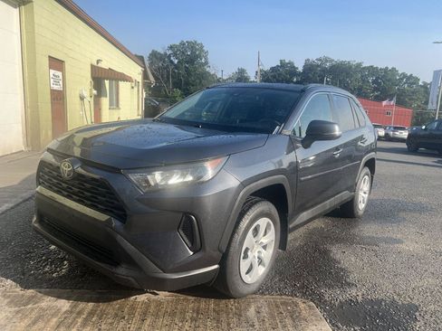 Used 2020 Toyota RAV4 LE w/ All Weather Liner Package AWD/4WD image 7