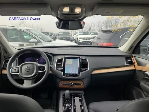 Certified 2024 Volvo XC90 T8 Plus w/ Protection Package Premier image 10