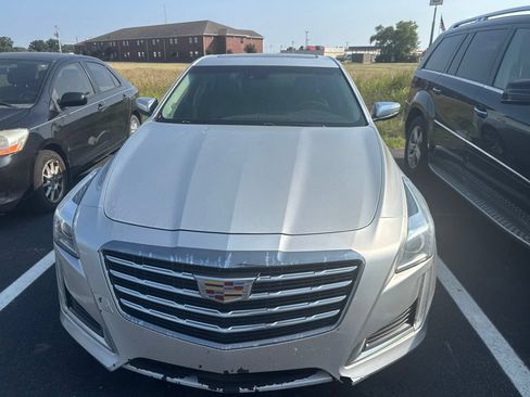 Used 2018 Cadillac CTS Luxury RWD image 11