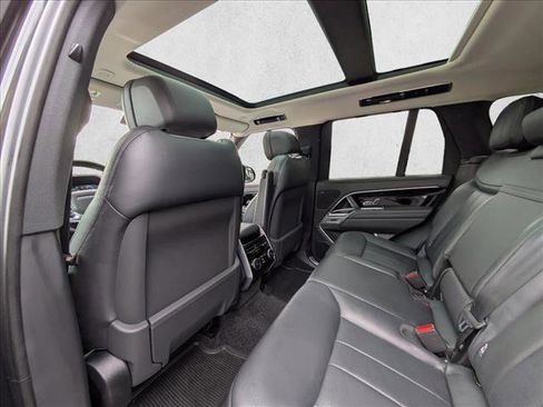 Certified 2023 Land Rover Range Rover SE image 20