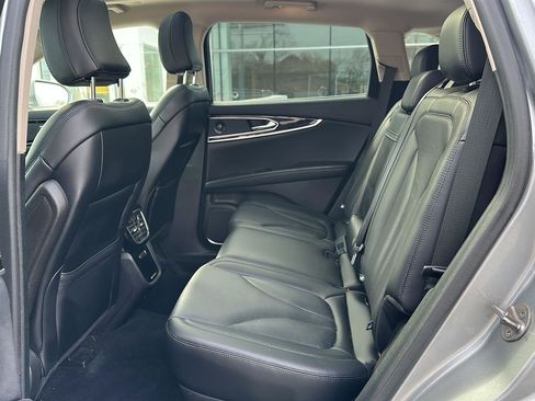 Certified 2023 Lincoln Nautilus Reserve w/ Luxury Package image 23