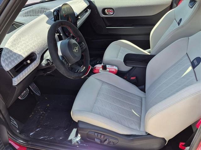 Used 2025 MINI Cooper S FWD image 16