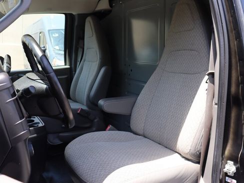 Used 2021 Chevrolet Express 2500 w/ Driver Convenience Package RWD image 15