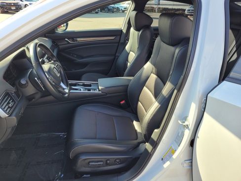 Used 2022 Honda Accord Sport image 14