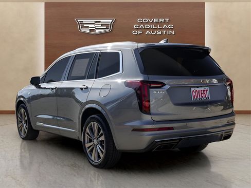 Used 2023 Cadillac XT6 Premium Luxury image 3