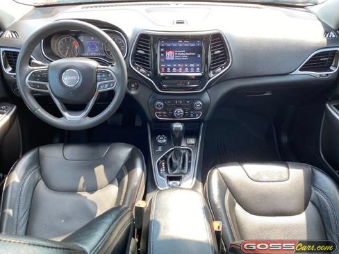 Used 2022 Jeep Cherokee Limited w/ Mopar Interior Package AWD/4WD image 11