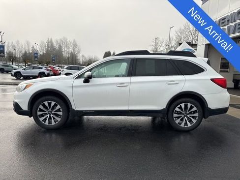 Used 2015 Subaru Outback 2.5i Limited image 4