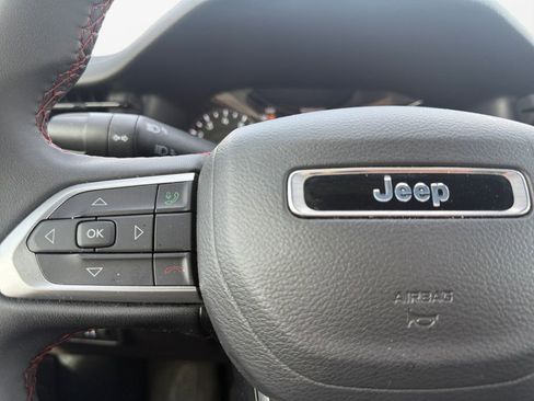Certified 2025 Jeep Compass Trailhawk image 25
