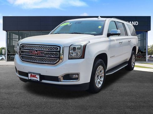 Used 2020 GMC Yukon XL SLT AWD/4WD image 4
