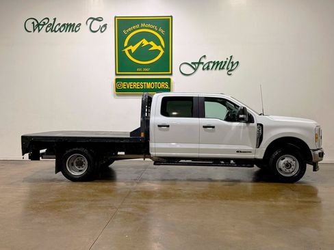 Used 2024 Ford F350 XL w/ XL Chrome Package AWD/4WD image 2