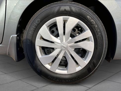 Used 2025 Nissan Versa S w/ Trunk Package image 10