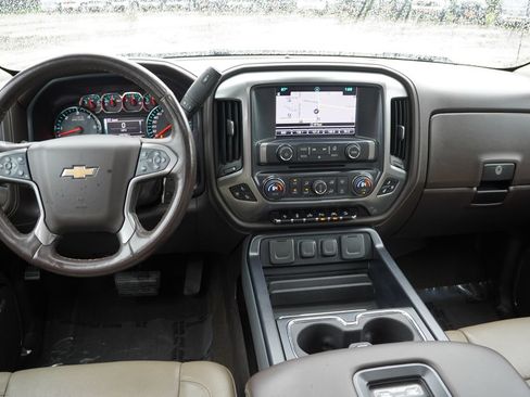 Used 2016 Chevrolet Silverado 1500 LTZ w/ LTZ Plus Package AWD/4WD image 19