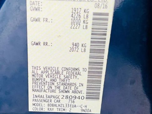 Used 2016 Nissan Altima 2.5 SR w/ LED Appearance Package image 28