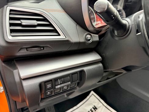 Used 2018 Subaru Crosstrek 2.0i Limited AWD/4WD image 29