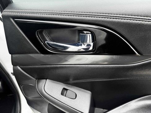 Used 2022 Nissan Maxima SV w/ Floor Mat Group image 42