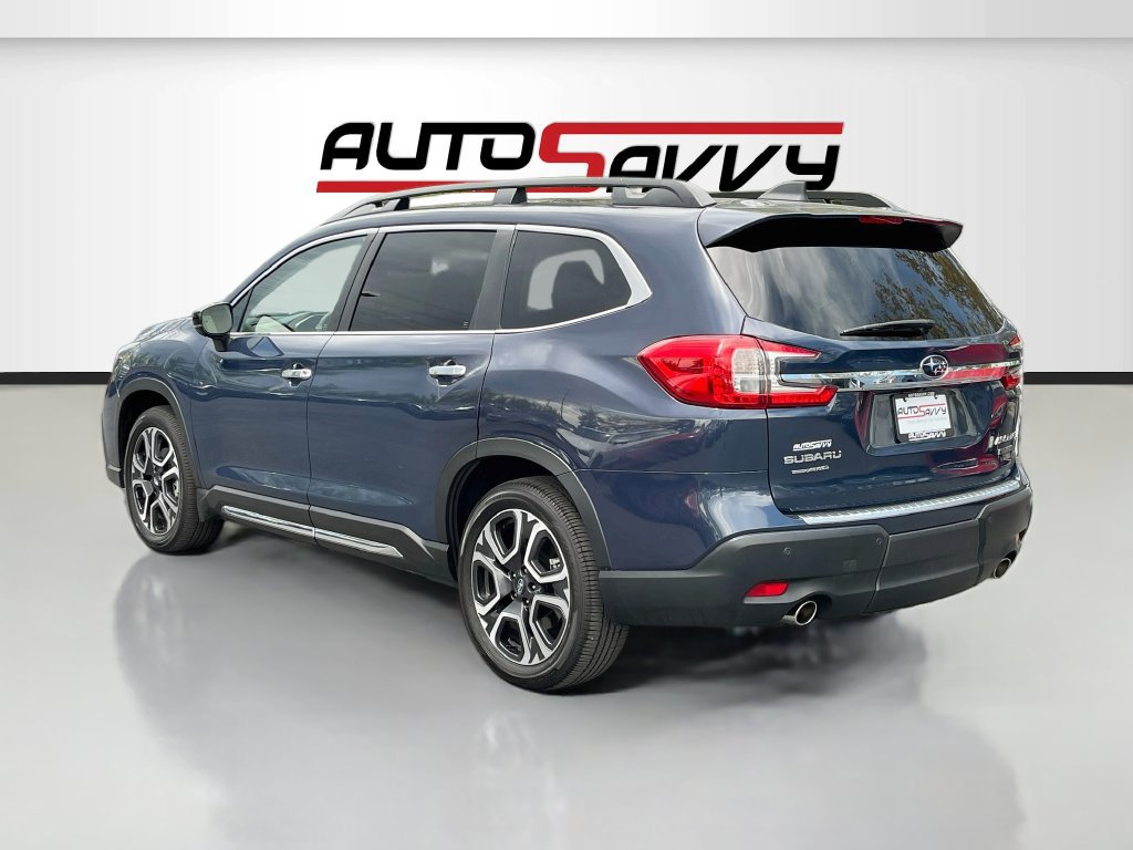 Used 2025 Subaru Ascent Touring AWD/4WD image 5