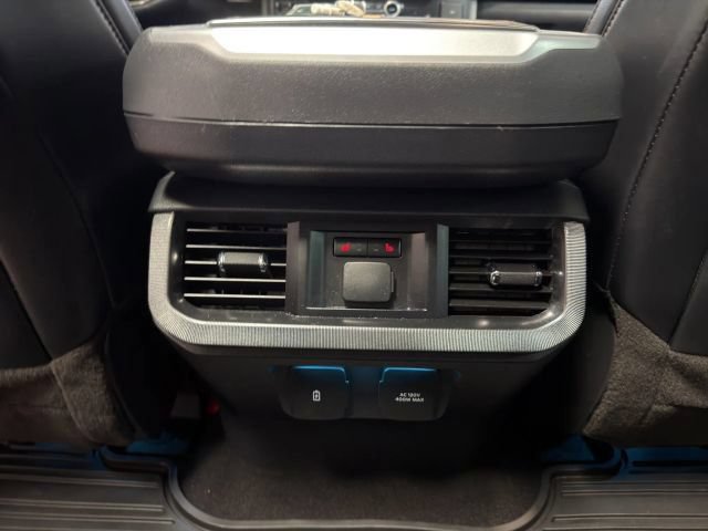 Used 2023 Ford F150 Platinum w/ FX4 Off-Road Package AWD/4WD image 18