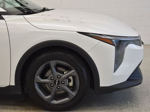 Used 2025 Kia K4 FWD image 13
