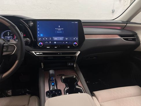 Used 2023 Lexus RX 350 FWD w/ Cold Area Package image 20