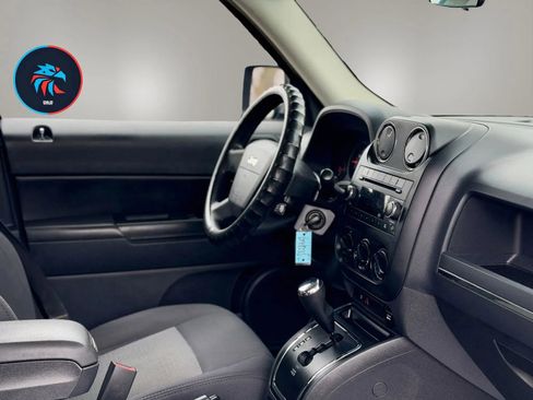 Used 2009 Jeep Patriot Sport image 16